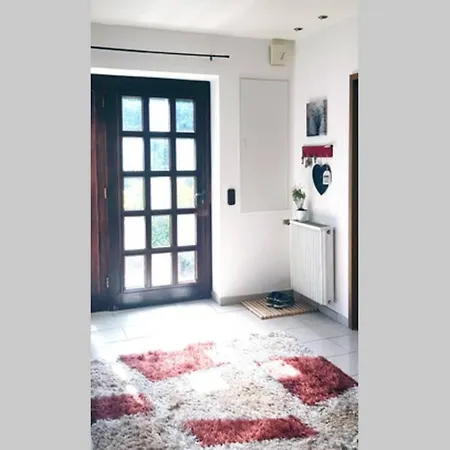 Forest House בית נופש *