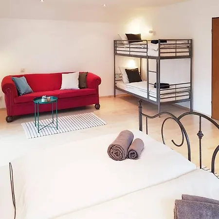 בית נופש Forest House אאכן